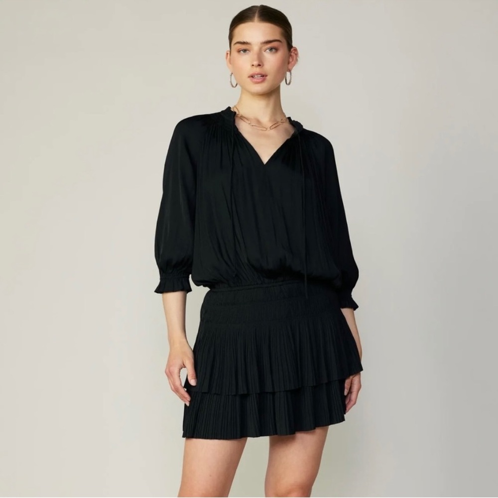 Current Air Elegant Black Pleated Dress
